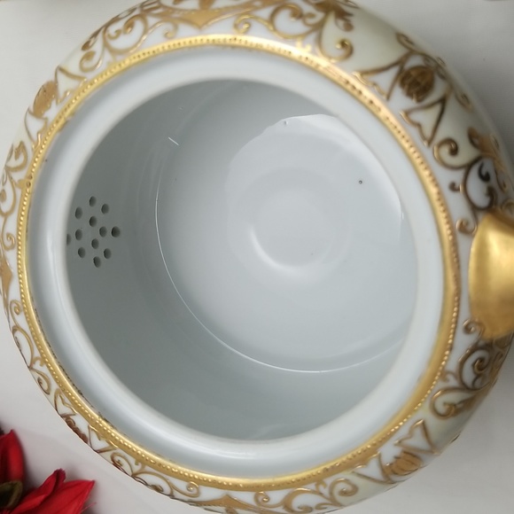 Noritake Christmas Ball Tea Set - Picture 3 of 16